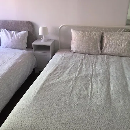 Bed & Breakfast Reikilisbon Lovers *