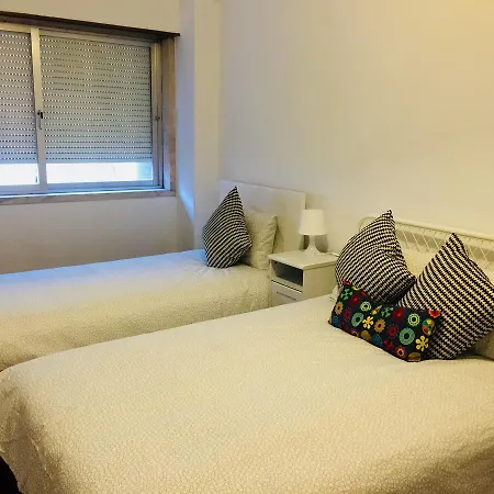 Bed and breakfast Reikilisbon Lovers *